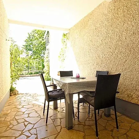 606 Hotel Pula