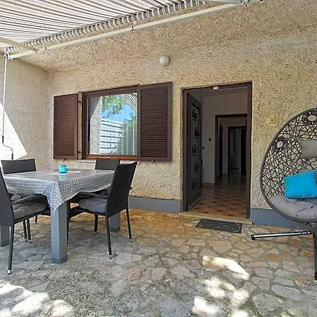 Hotel 606 Pula